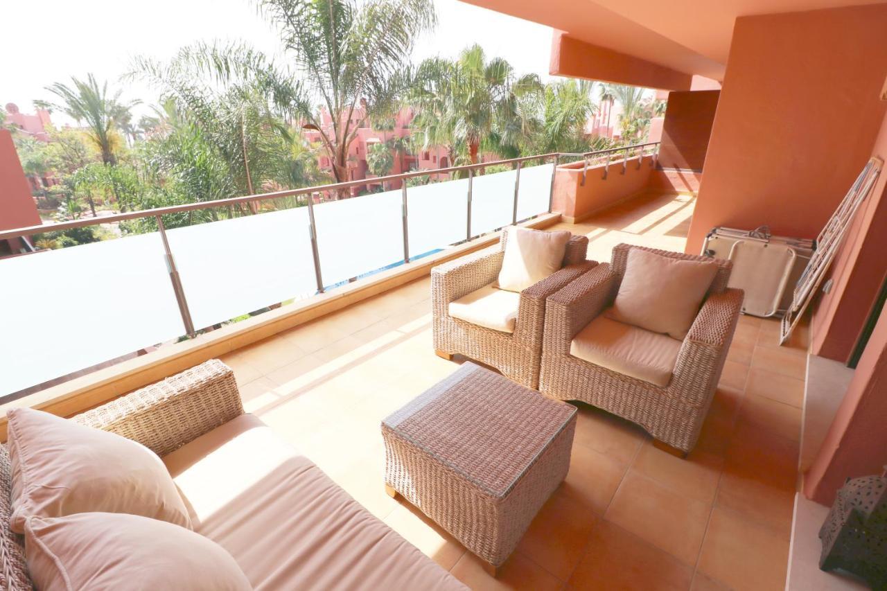 אסטפונה Salinas. Apartment For 4. Terrace/Parking/Pools/Gym/4Mins Beach מראה חיצוני תמונה